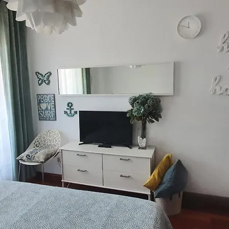El Centro De *